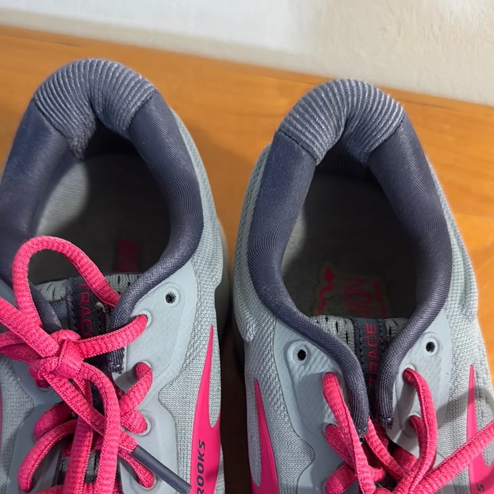 Brooks Gray and Pink Breathable Running Shoes Launch 9M - Picture 10 of 11